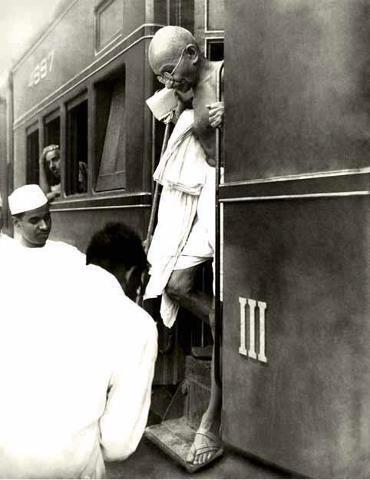 Gandhiji 3rd class train